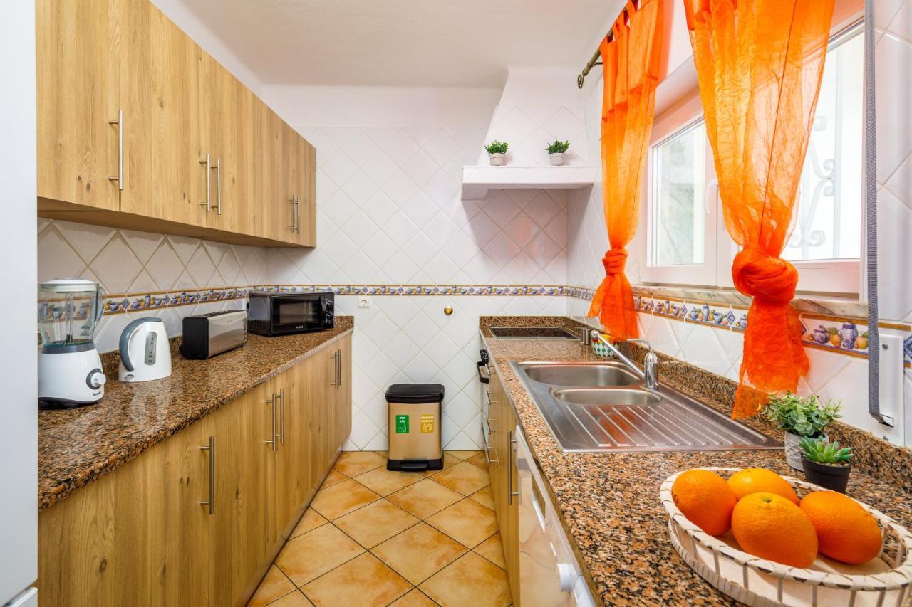 Villa Nobre By The Portuguese Butler Албуфейра Екстериор снимка